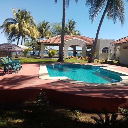 La Ceja Beach House El Tamarindo Екстериор снимка
